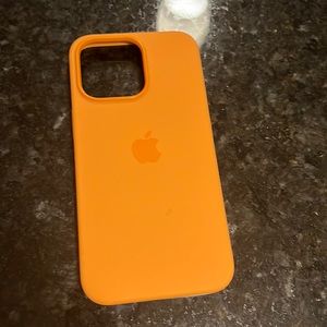 iPhone 13 Pro Silicone Case with MagSafe- Orange